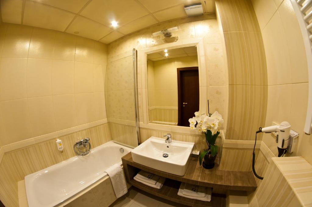 Dwor Kresowy Hotel Radymno Bilik gambar