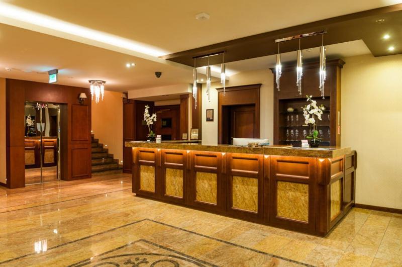 Dwor Kresowy Hotel Radymno Luaran gambar