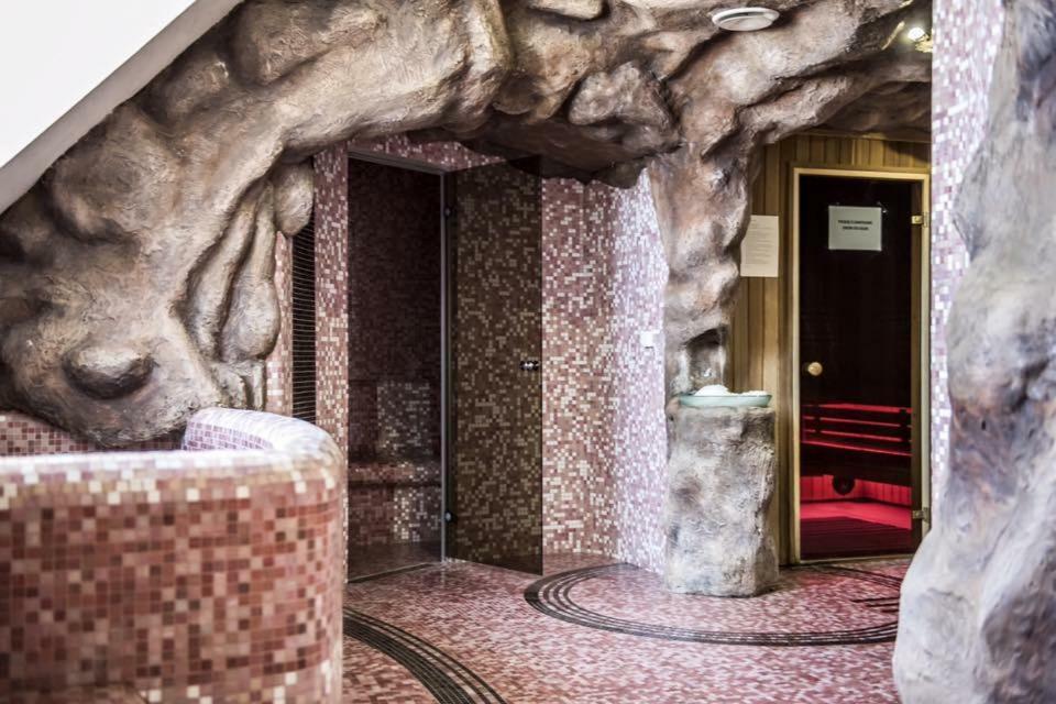 Dwor Kresowy Hotel Radymno Luaran gambar